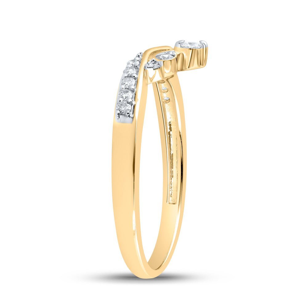 10kt Yellow Gold Diamond Chevron Band Ring: A Mesmerizing Display of Elegance - Splendid Jewellery