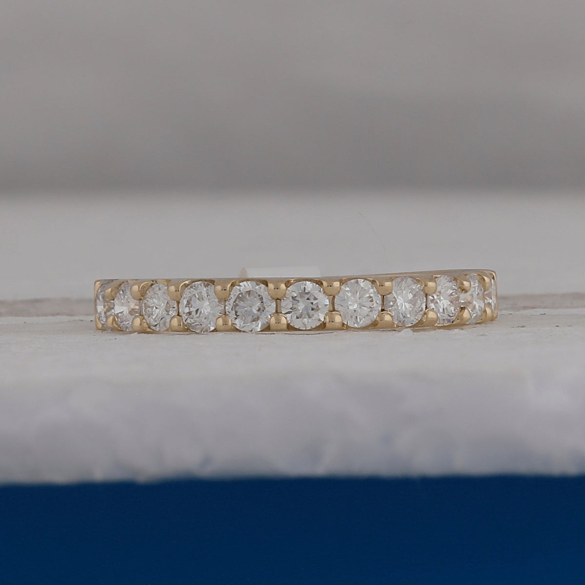 14K Yellow Gold Round Diamond Women's Wedding Single Row Band 3/4 Cttw - Splendid Jewellery