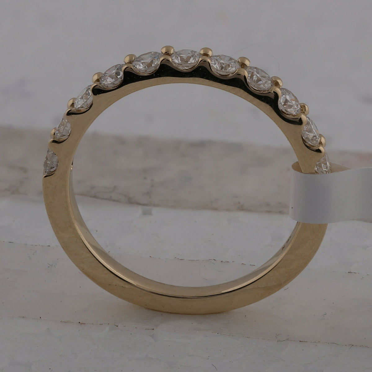 14K Yellow Gold Round Diamond Women's Wedding Single Row Band 3/4 Cttw - Splendid Jewellery