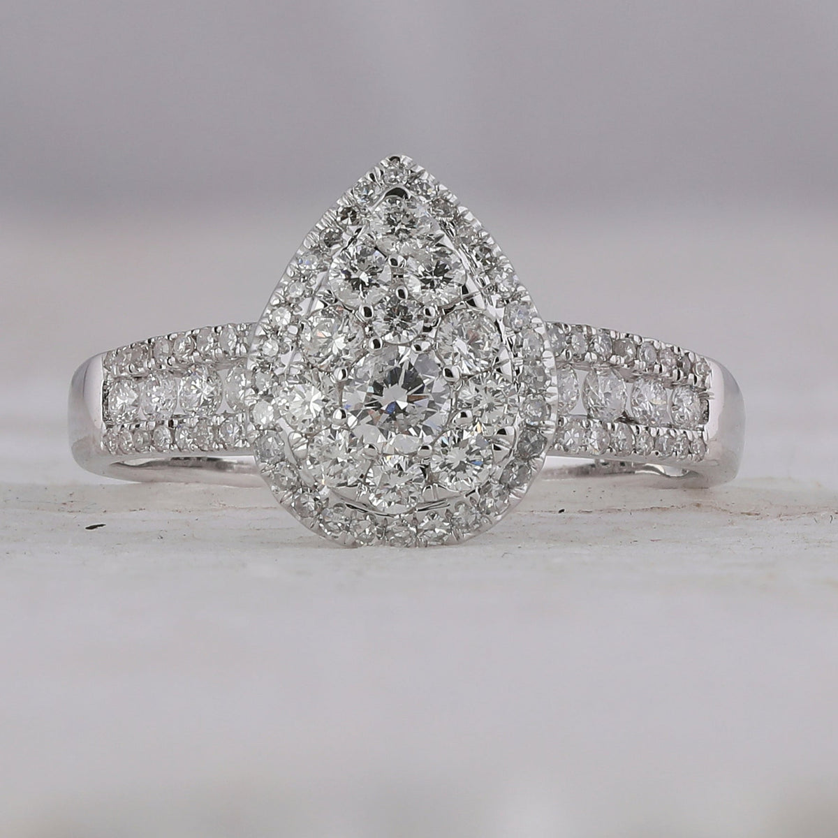 Radiant Brilliance 14kt White Gold Diamond Cluster Bridal Wedding Ring - Splendid Jewellery