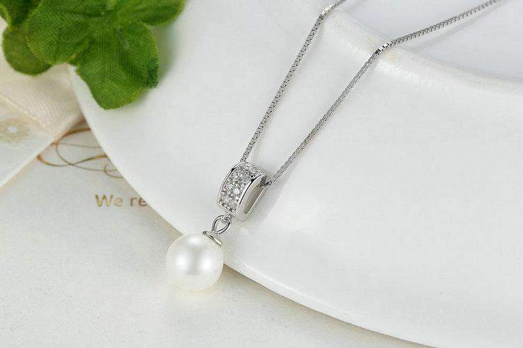 Tantalizing Flawless Pearl Pendant Necklace - Limited Supply - Splendid Jewellery