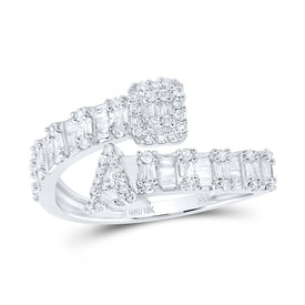 10K White Gold Diamond Fashion Initial 