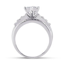 Load image into Gallery viewer, 10K White Gold Round Diamond Heart Ring 1/2 Cttw - Splendid Jewellery