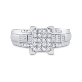 10K White Gold Round Diamond Women's Cluster Bridal Wedding Engagement Ring 1/2 Cttw - Splendid Jewellery