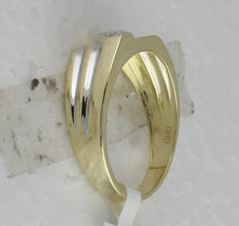 Load image into Gallery viewer, 10K Yellow Gold Round Diamond Mens Band Ring 1/10 Cttw - Splendid Jewellery