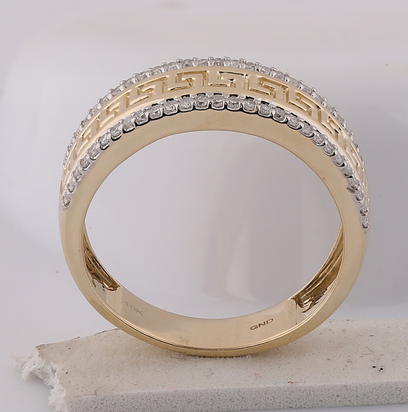 10K Yellow Gold Round Diamond Men's Wedding Patterned Band Ring 1/3 Cttw - Splendid Jewellery