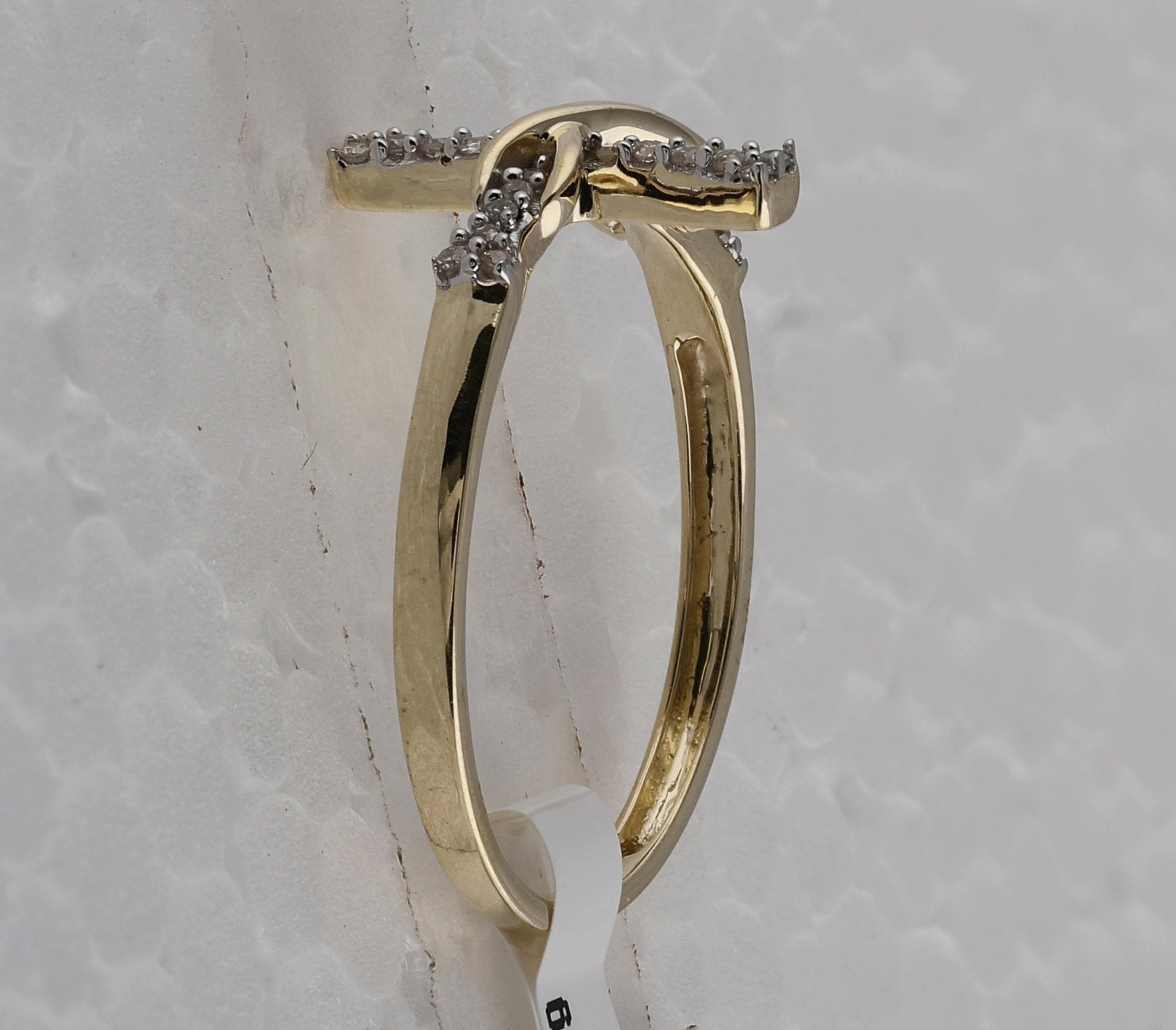 10K Yellow Gold Round Diamond Women's Cross Infinity Band Ring 1/10 Cttw - Splendid Jewellery