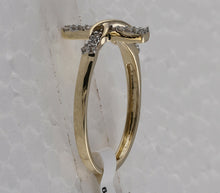 Load image into Gallery viewer, 10K Yellow Gold Round Diamond Women's Cross Infinity Band Ring 1/10 Cttw - Splendid Jewellery