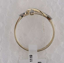 Load image into Gallery viewer, 10K Yellow Gold Round Diamond Women's Cross Infinity Band Ring 1/10 Cttw - Splendid Jewellery