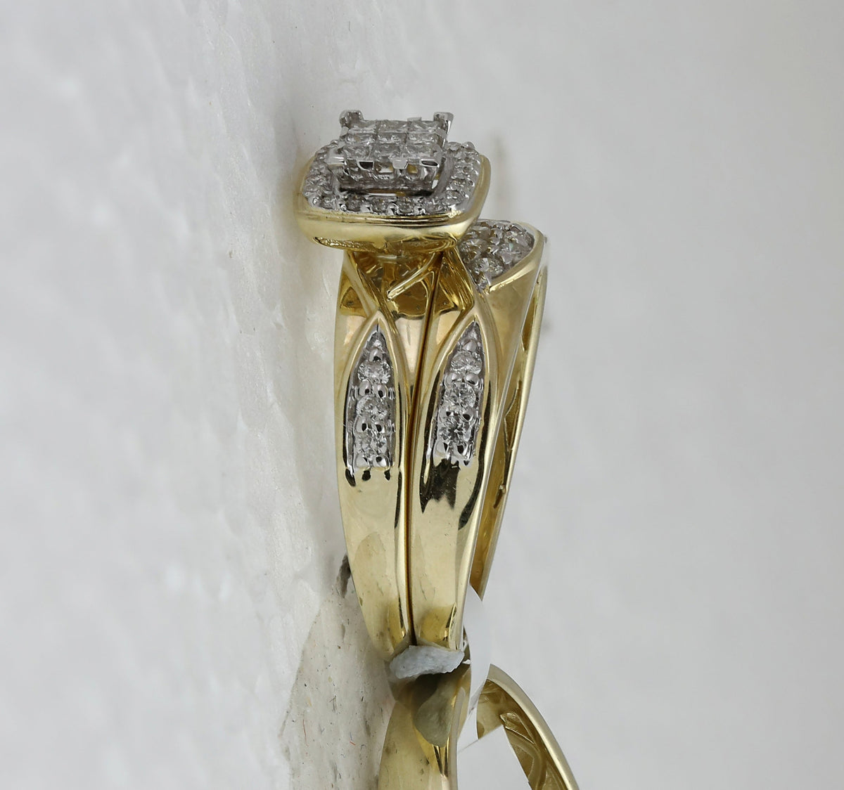 10kt Radiant Love Diamond Wedding Set - A Captivating Celebration of Eternal Love - Splendid Jewellery