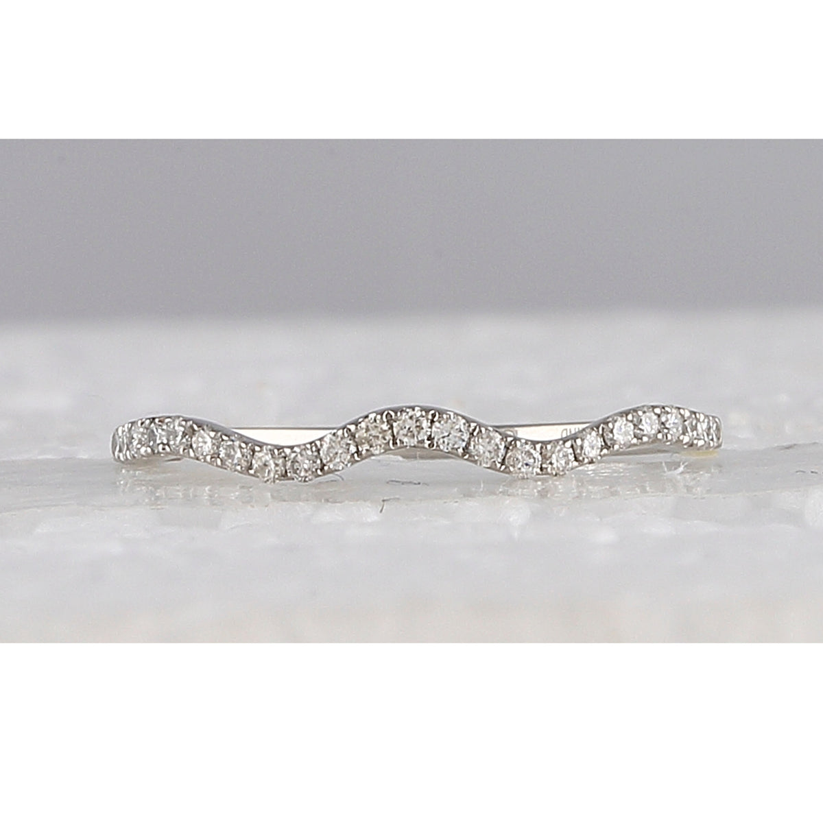 10kt White Gold Diamond Contoured Stackable Band Ring with Round Accents - Splendid Jewellery