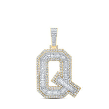 Load image into Gallery viewer, 10kt Yellow Gold Men's Baguette Diamond Q Initial Letter Charm Pendant 3 - 1/2 Cttw | Splendid Jewellery - Splendid Jewellery