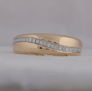 10kt Yellow Gold Men's Round Diamond Band Ring 1/6 Cttw - A Dazzling Statement of Masculine Elegance - Splendid Jewellery