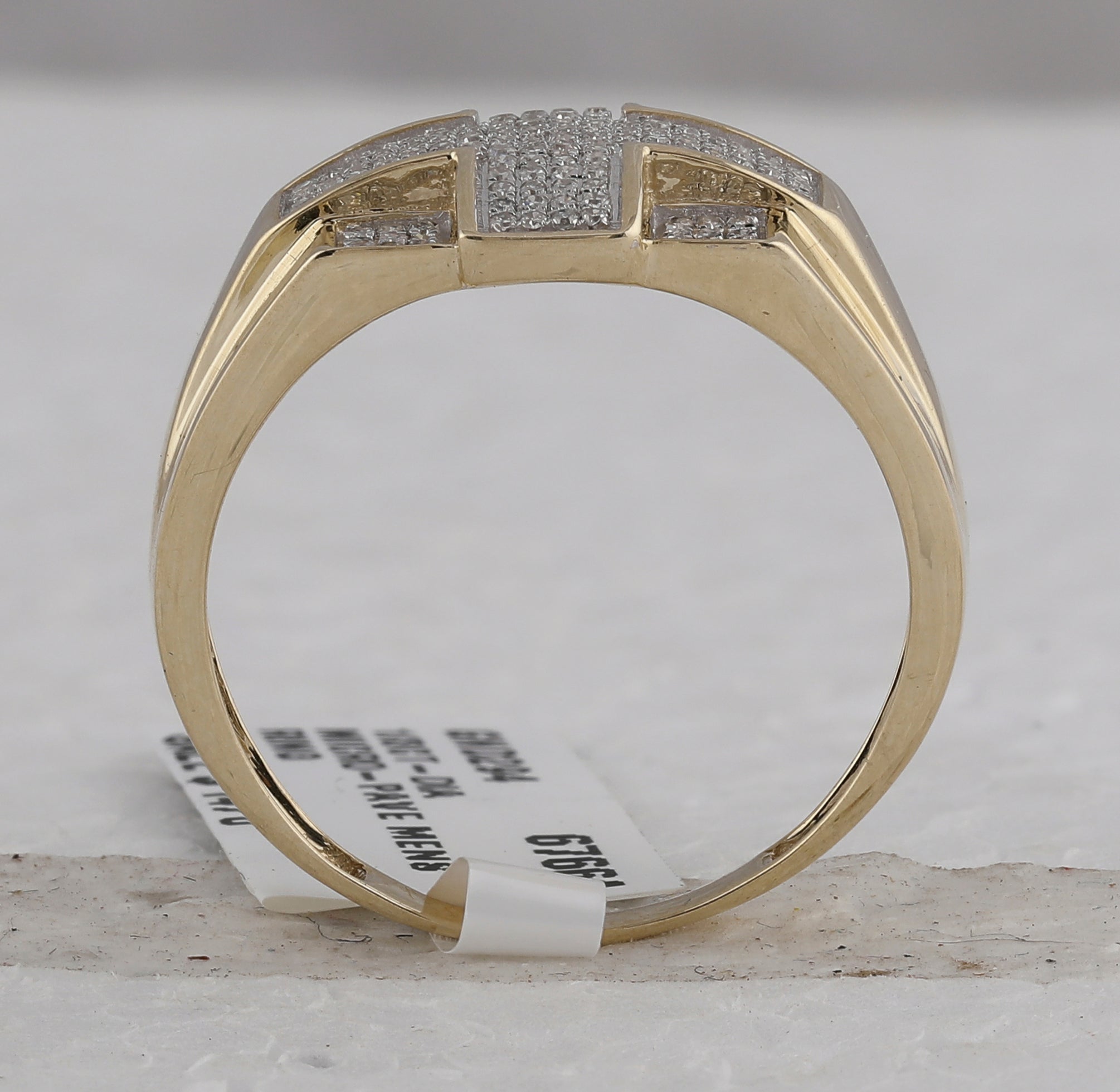 10kt Yellow Gold Men's Round Diamond Cross Ring - A Stunning Symbol of Faith and Style - Splendid Jewellery