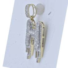 Load image into Gallery viewer, 10kt Yellow Gold Men&#39;s Round Diamond H Drip Letter Charm Pendant - 3/4 Cttw - Splendid Jewellery product Side View from Splendid Jewellery