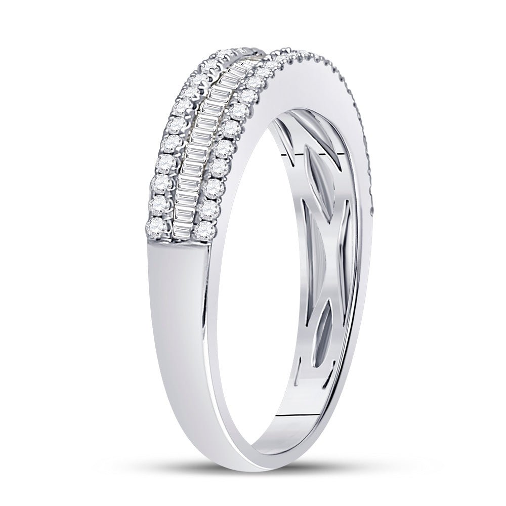 14K White Gold Round Diamond Women's Anniversary Band Ring 1/2 Cttw - Splendid Jewellery