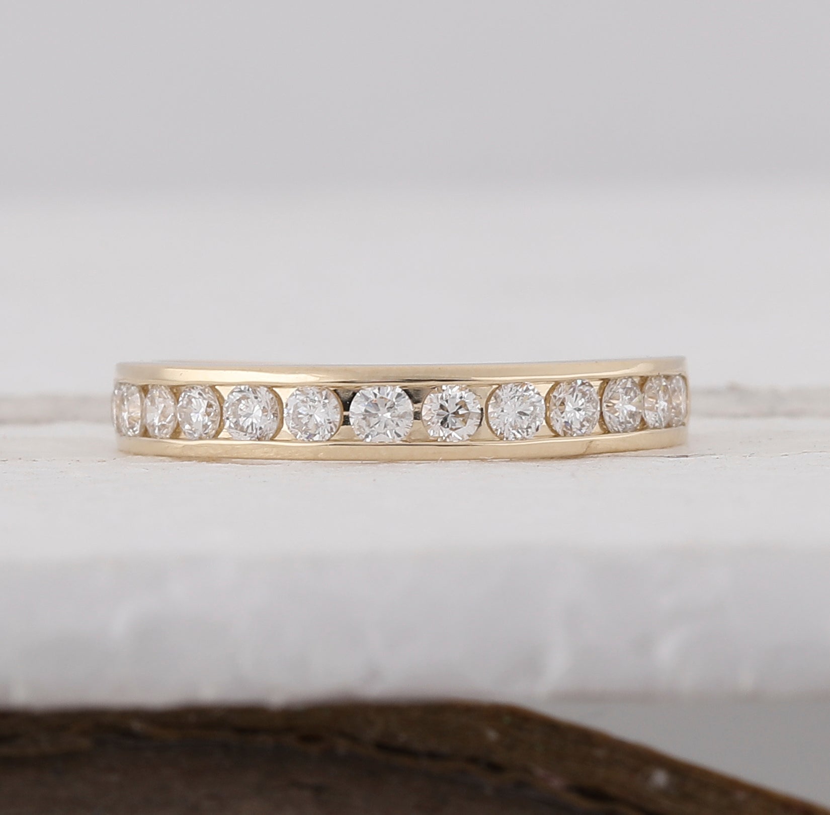 14K Yellow Gold Round Diamond Women's Wedding Single Row Band 1/2 Cttw - Splendid Jewellery