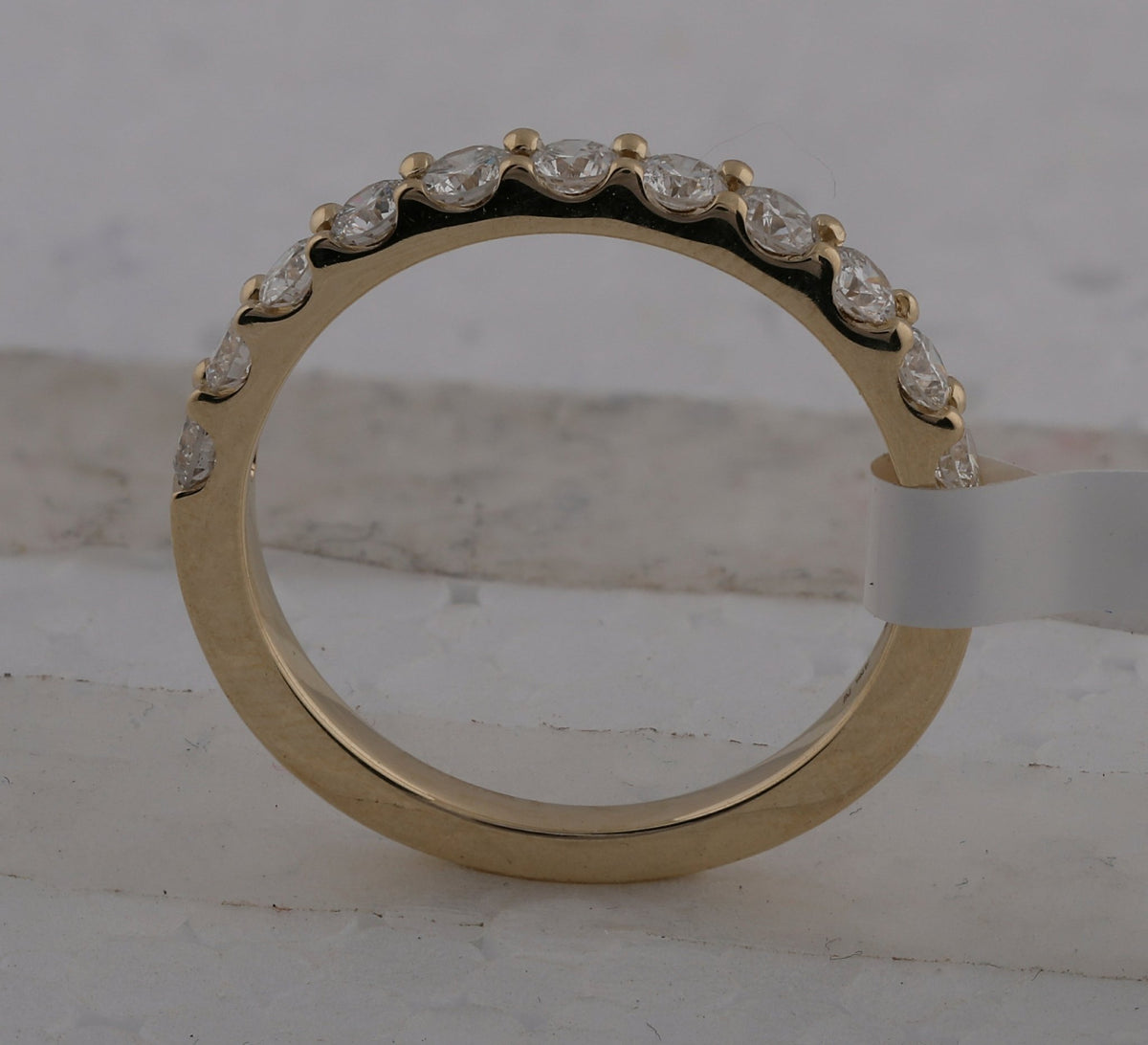 14K Yellow Gold Round Diamond Women's Wedding Single Row Band 3/4 Cttw - Splendid Jewellery