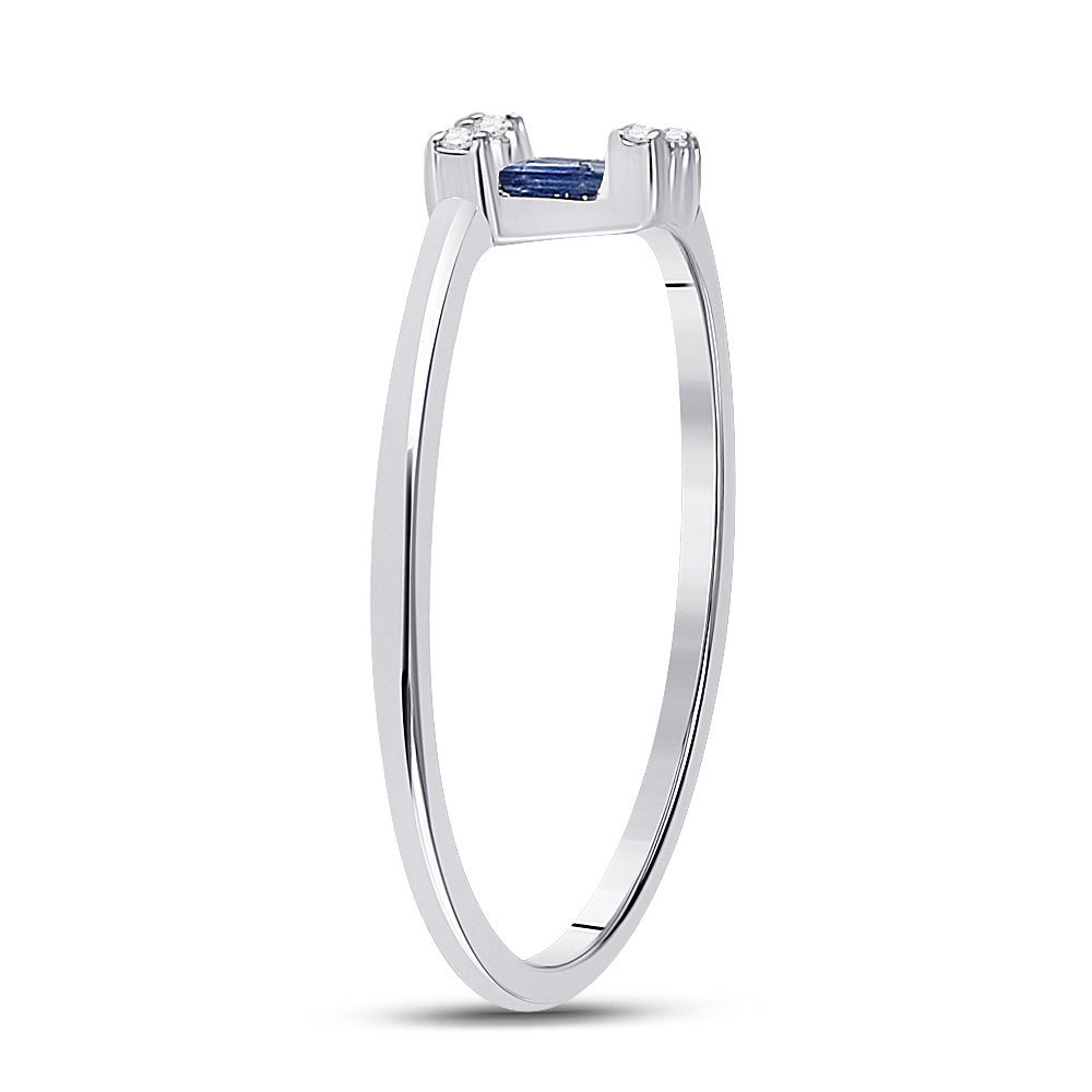 14kt White Gold Baguette Blue Sapphire Fashion Ring with Diamond Accents | Splendid Jewellery - Splendid Jewellery
