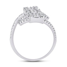 Load image into Gallery viewer, 14kt White Gold Baguette Brilliance Diamond Band - Side View