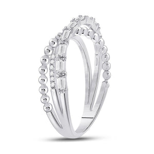 14kt White Gold Baguette Diamond Crossover Band Ring - A Dazzling Statement Piece - Splendid Jewellery