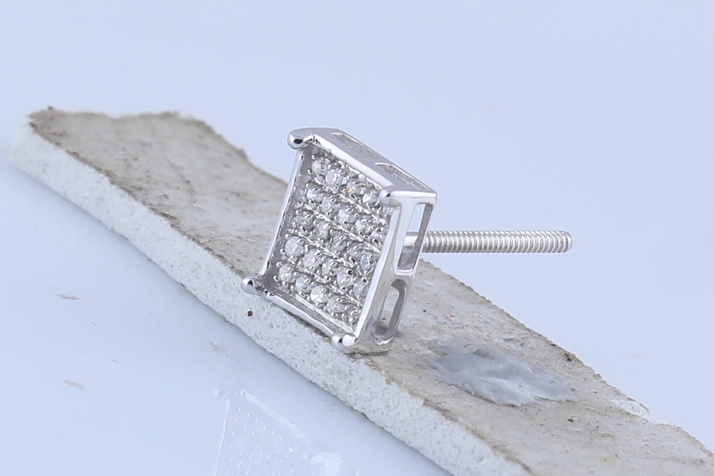Diamond Stud Earrings in 10K White Gold for Everyday Wear - Splendid Jewellery