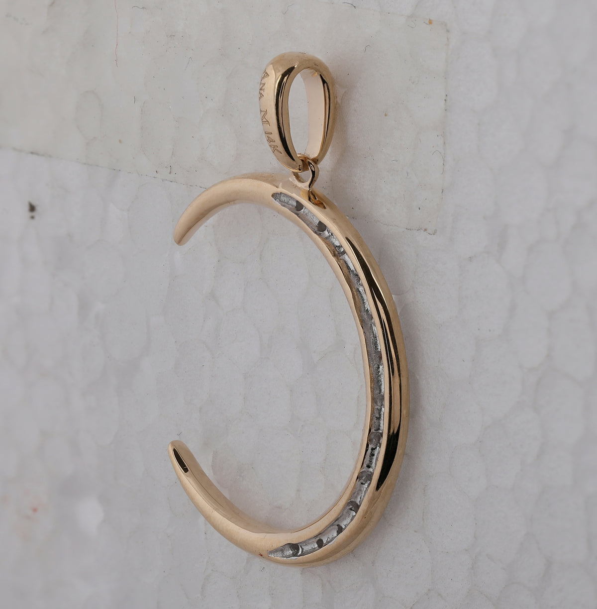 14K Yellow Gold Round Diamond Womens Crescent Moon Pendant 1/6 Cttw - Splendid Jewellery