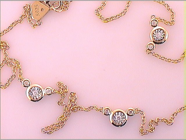 Sterling Silver Round Diamond Womens Necklace 1/8 Cttw - Splendid Jewellery