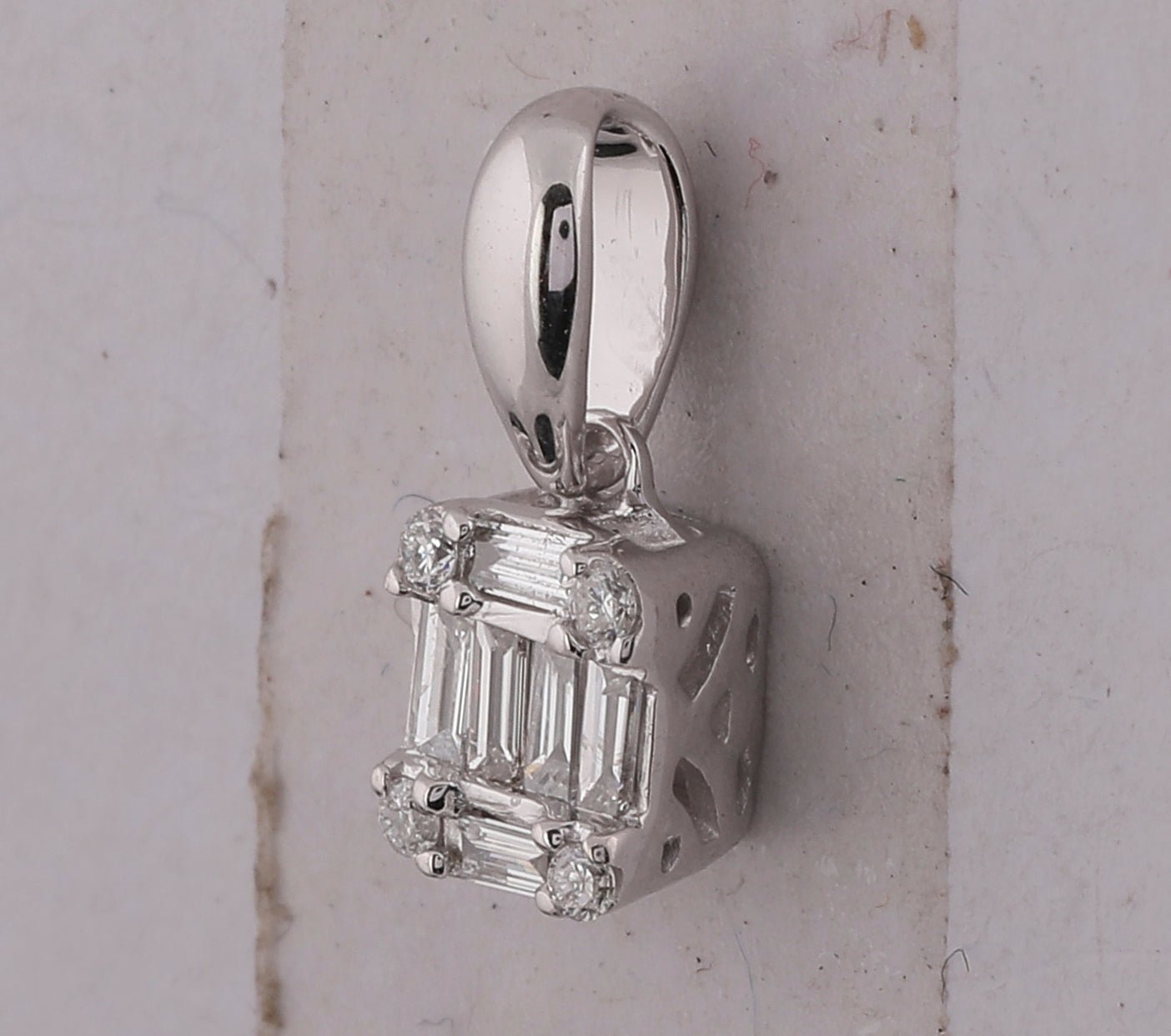 14K White Gold Baguette Diamond Womens Baguette Fashion Cluster Pendant 1/8 Cttw - Splendid Jewellery
