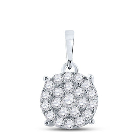 Captivating Brilliance: 10kt White Gold Round Diamond Cluster Pendant 1 - 1/2 Cttw - Splendid Jewellery
