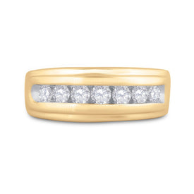 Captivating Cluster of Love: 14kt Yellow Gold Men's Diamond Wedding Band Ring - Front View