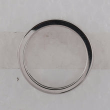 Load image into Gallery viewer, Captivating Symphony: 14kt White Gold Womens Alternating Round Baguette Diamond Single Row Wedding Band 1 Cttw Side View 2 from Splendid Jewellery