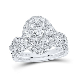 Enchanting Love Story | 10kt White Gold Round Diamond Oval Cluster Bridal Wedding Ring Band Set 2 Cttw | Splendid Jewellery - Splendid Jewellery