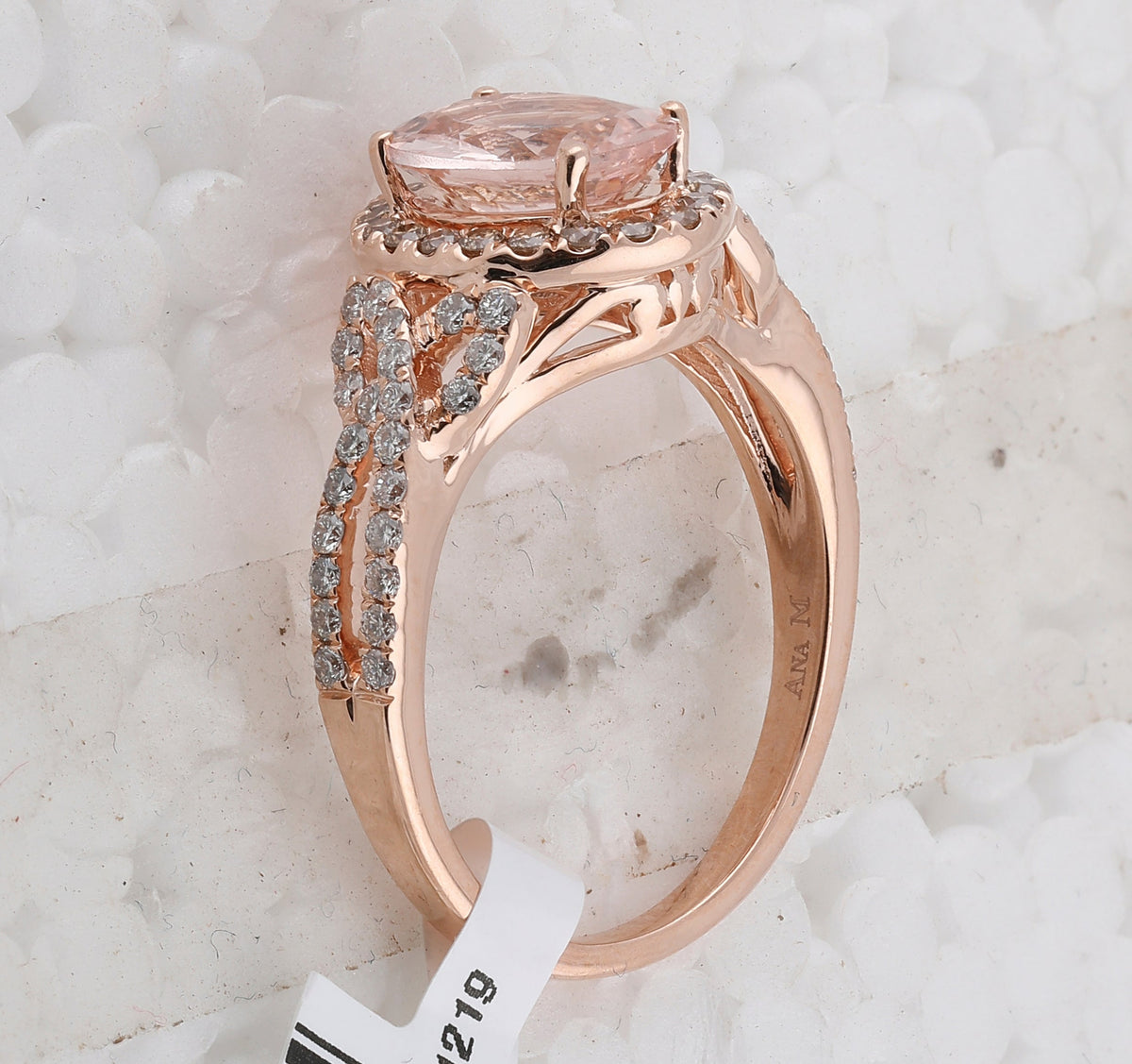 Exquisite Rose Gold Oval Morganite Diamond Fashion Ring - Splendid Jewellery