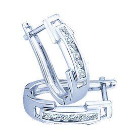 Radiant Brilliance: 10kt White Gold Womens Round Diamond Oblong Hoop Earrings 1/5 Cttw - Splendid Jewellery