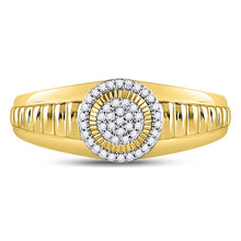 Load image into Gallery viewer, Radiant Diamond Circle Cluster Ribbed Ring Top View from Splendid Jewellery