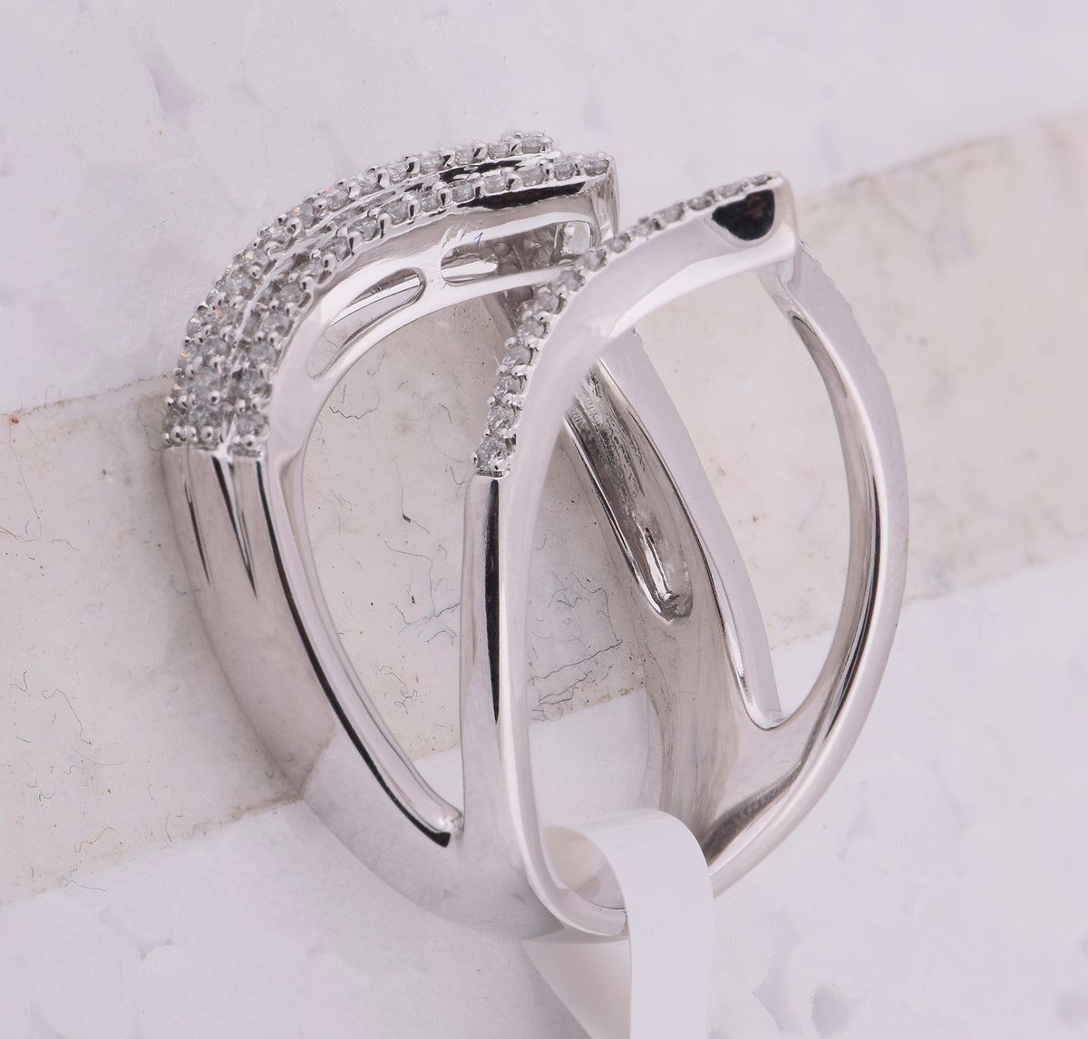 Radiant Elegance: 10kt White Gold Diamond Chevron Band Ring - Splendid Jewellery