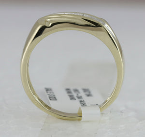 Radiant Elegance: 10kt Yellow Gold Mens Diagonal Row Diamond Wedding Band Ring - 1/8 Cttw - Splendid Jewellery