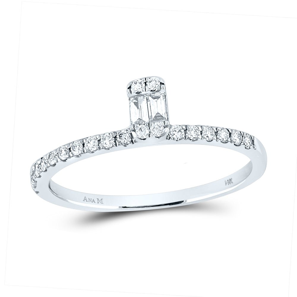 Radiant Elegance | 14kt White Gold Baguette Diamond Band Ring 1/4 Cttw | Splendid Jewellery - Splendid Jewellery