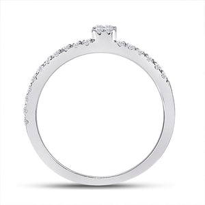 Radiant Elegance | 14kt White Gold Baguette Diamond Band Ring 1/4 Cttw | Splendid Jewellery - Splendid Jewellery