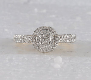 Radiant Glow Diamond Cluster Ring - Splendid Jewellery