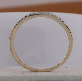 Radiant Love: 10kt Yellow Gold Round Diamond Bridal Wedding Ring Band Set 1/2 Cttw product  Top View from Splendid Jewellery