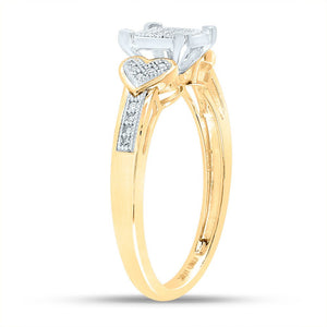 Radiant Love: 10kt Yellow Gold Womens Round Diamond Heart Cluster Ring - Splendid Jewellery