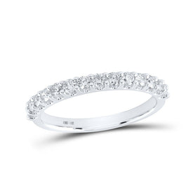 Radiant Love: 14kt White Gold Diamond Wedding Band - Splendid Jewellery