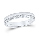 Radiant Love: 14kt White Gold Womens Machine-Set Round Diamond Wedding Band 1/4 Cttw - Top View