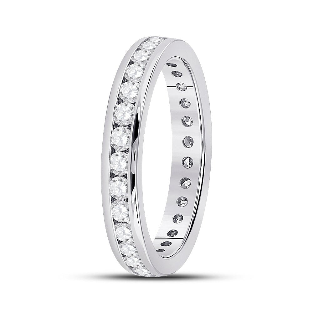Radiant Love: 14kt White Gold Womens Round Diamond Eternity Wedding Band 1 Cttw - Splendid Jewellery