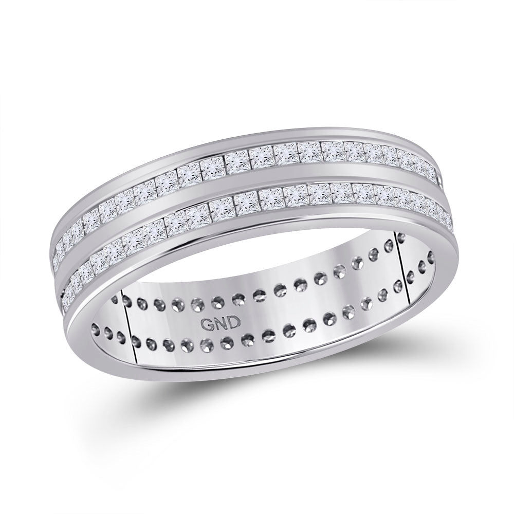 Radiant Love: 14kt White Gold Womens Round Diamond Eternity Wedding Band 1 Cttw - Splendid Jewellery