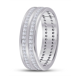 Radiant Love: 14kt White Gold Womens Round Diamond Eternity Wedding Band 1 Cttw - Splendid Jewellery