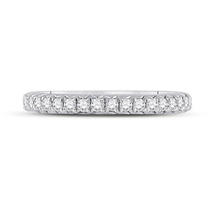 Radiant Love: 14kt White Gold Womens Round Diamond Eternity Wedding Band 3/4 Cttw - Splendid Jewellery