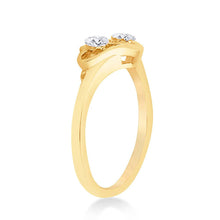 Load image into Gallery viewer, Radiant Love Diamond Heart Ring product Side View from Splendid Jewellery